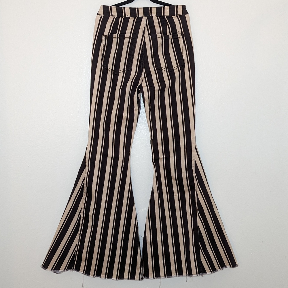 Shyanne Women's Striped High Rise Super Flare Jeans - Picture 4 of 6